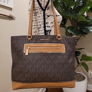 Michael kors large frame out brown signature print saffiano north south tote